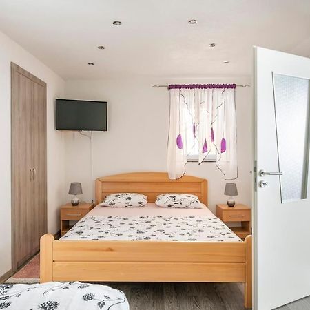 Studio Apartment Grgic Šibenik Екстериор снимка