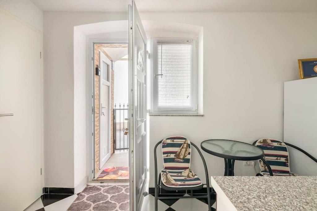 Studio Apartment Grgic Šibenik Екстериор снимка