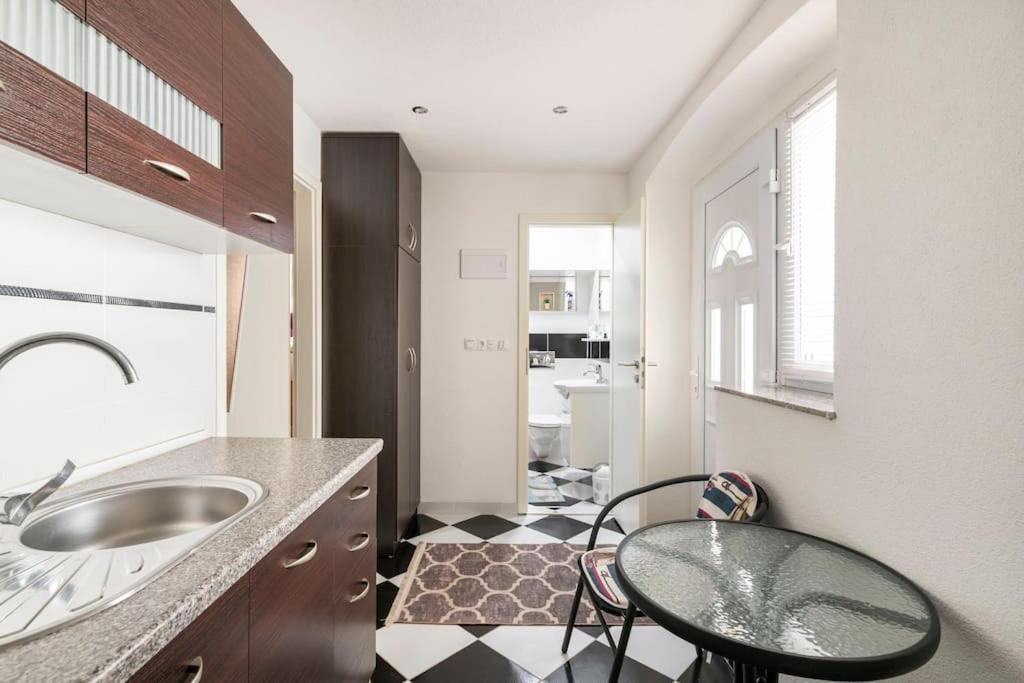 Studio Apartment Grgic Šibenik Екстериор снимка